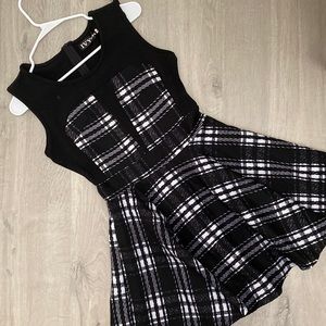4 FOR $25 - NWOT Checkered Mini Dress